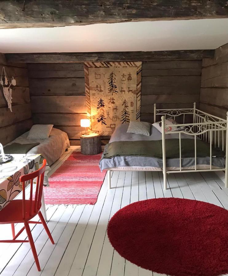 Paeivin Pirtti - Pirttikahvila Ja B&B Luosto Ngoại thất bức ảnh